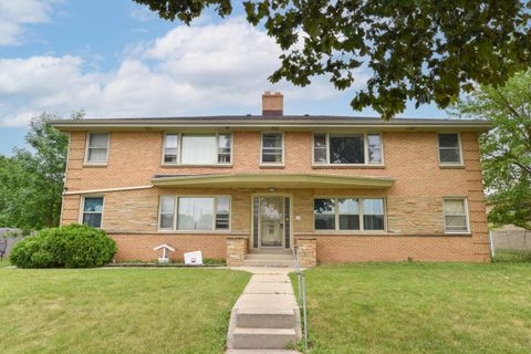 Photo of 4678 N 84th St, Milwaukee, WI 53225 (MLS # 1966332)