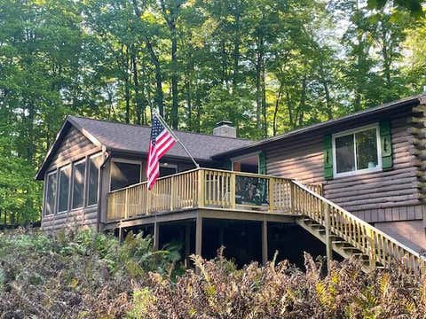 Photo of W6230 Olivia Ln, Crivitz, WI 54114 (MLS # 1972830)