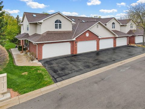 Photo of 7883 S Scepter Dr, Franklin, WI 53132 (MLS # 1960671)