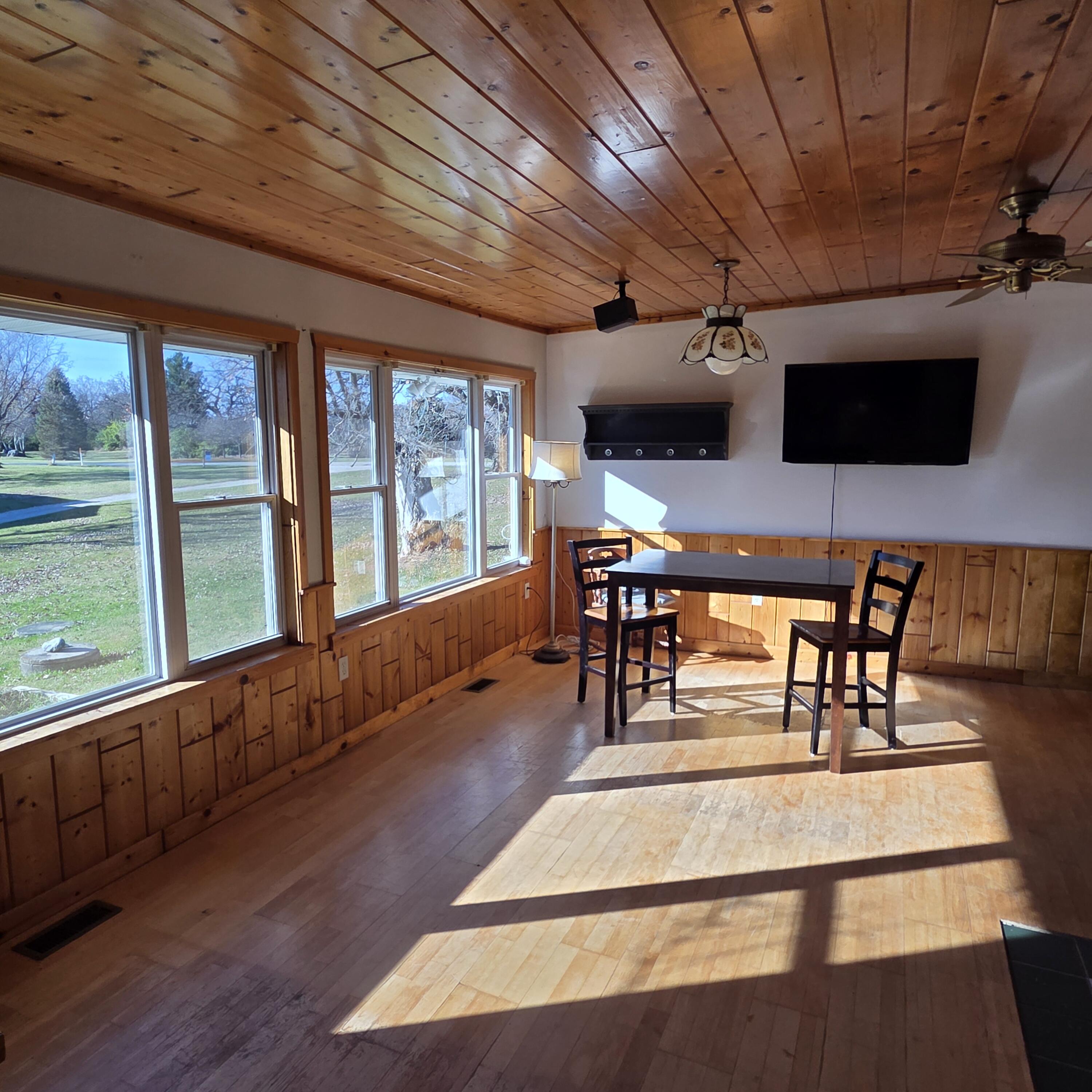 Lyons, Wisconsin 53105, United States, 4 Bedrooms Bedrooms, ,3 BathroomsBathrooms,Residential,Active,146115