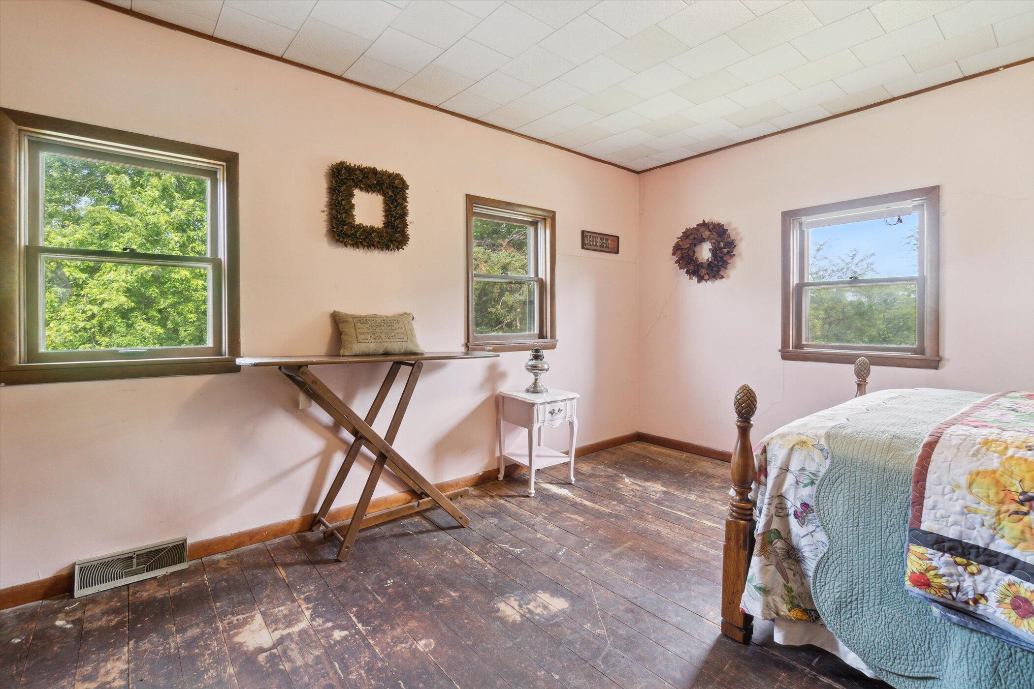 Lyons, Wisconsin 53105, United States, 4 Bedrooms Bedrooms, ,3 BathroomsBathrooms,Residential,Active,146115