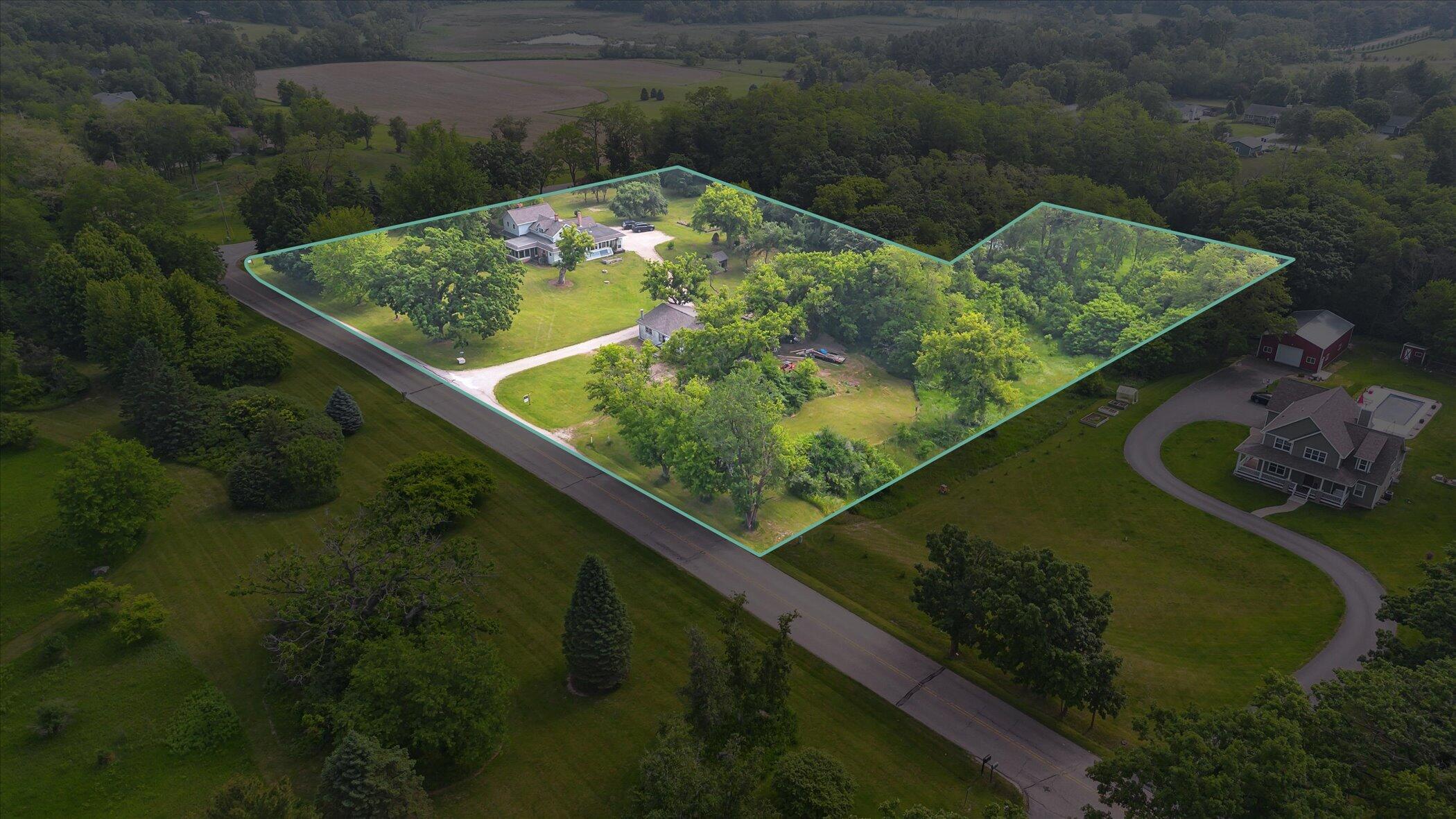 Lyons, Wisconsin 53105, United States, 4 Bedrooms Bedrooms, ,3 BathroomsBathrooms,Residential,Active,146115