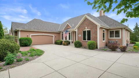 Photo of 6065 S Preston Ln, New Berlin, WI 53151 (MLS # 1960421)