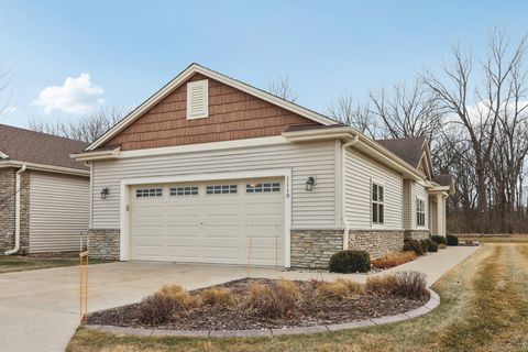 Photo of 1110 Black Bear Dr, Mukwonago, WI 53149 (MLS # 1952643)