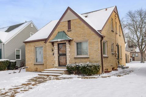 Photo of 4460 N 42nd St, Milwaukee, WI 53209 (MLS # 1947852)