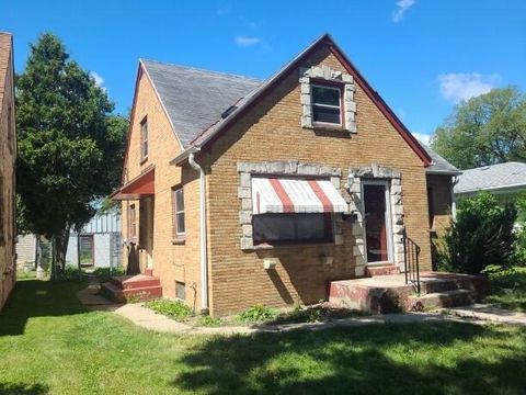 4959 N 21st St, Milwaukee, WI 53209 - #: 1937707