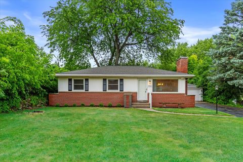 Photo of 5314 W Calumet Rd, Milwaukee, WI 53223 (MLS # 1966868)