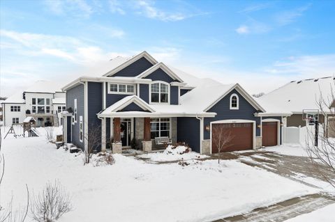 Photo of W47N849 Bobolink Ave, Cedarburg, WI 53012 (MLS # 1944543)