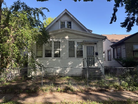Photo of 4730 N 29th St, Milwaukee, WI 53209 (MLS # 1982478)