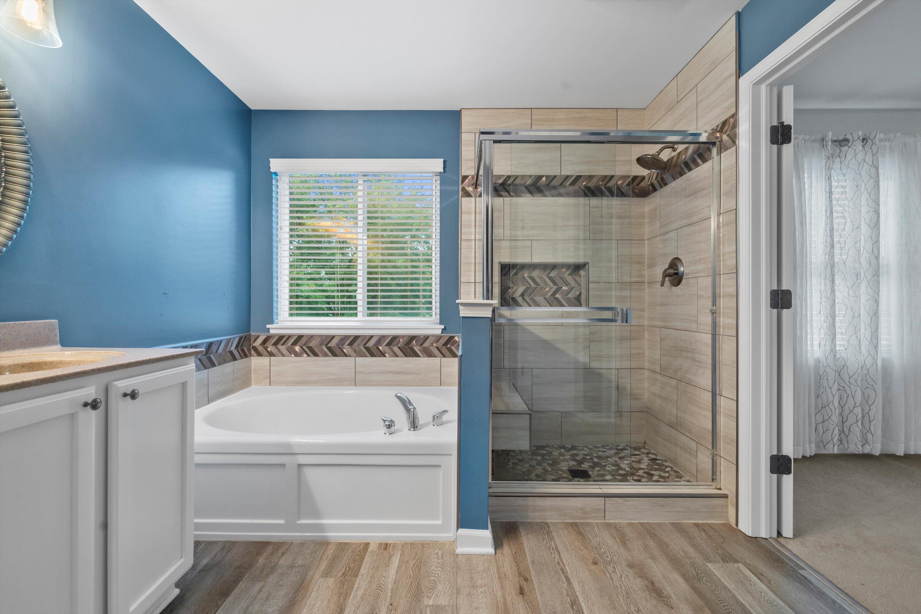 Kenosha, Wisconsin 53142, United States, 5 Bedrooms Bedrooms, ,4 BathroomsBathrooms,Residential,Active,192950