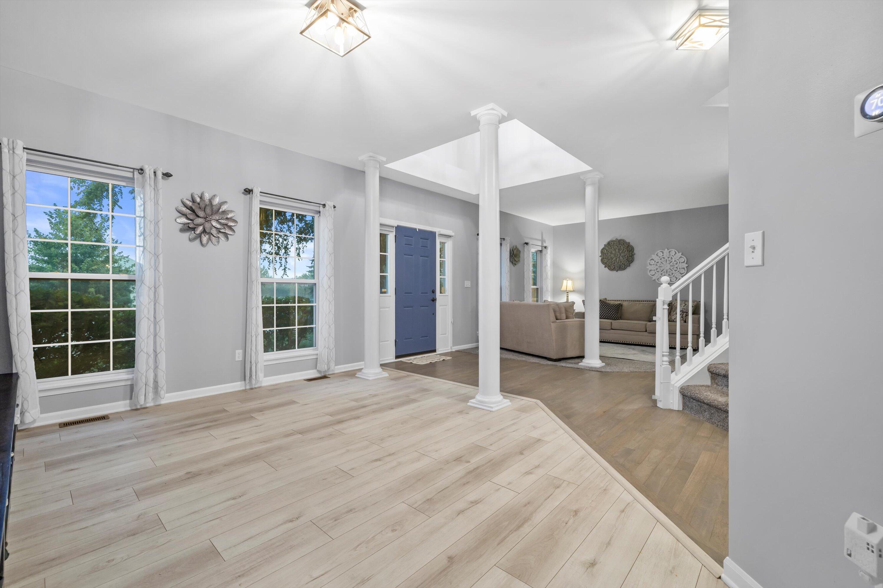 Kenosha, Wisconsin 53142, United States, 5 Bedrooms Bedrooms, ,4 BathroomsBathrooms,Residential,Active,192950