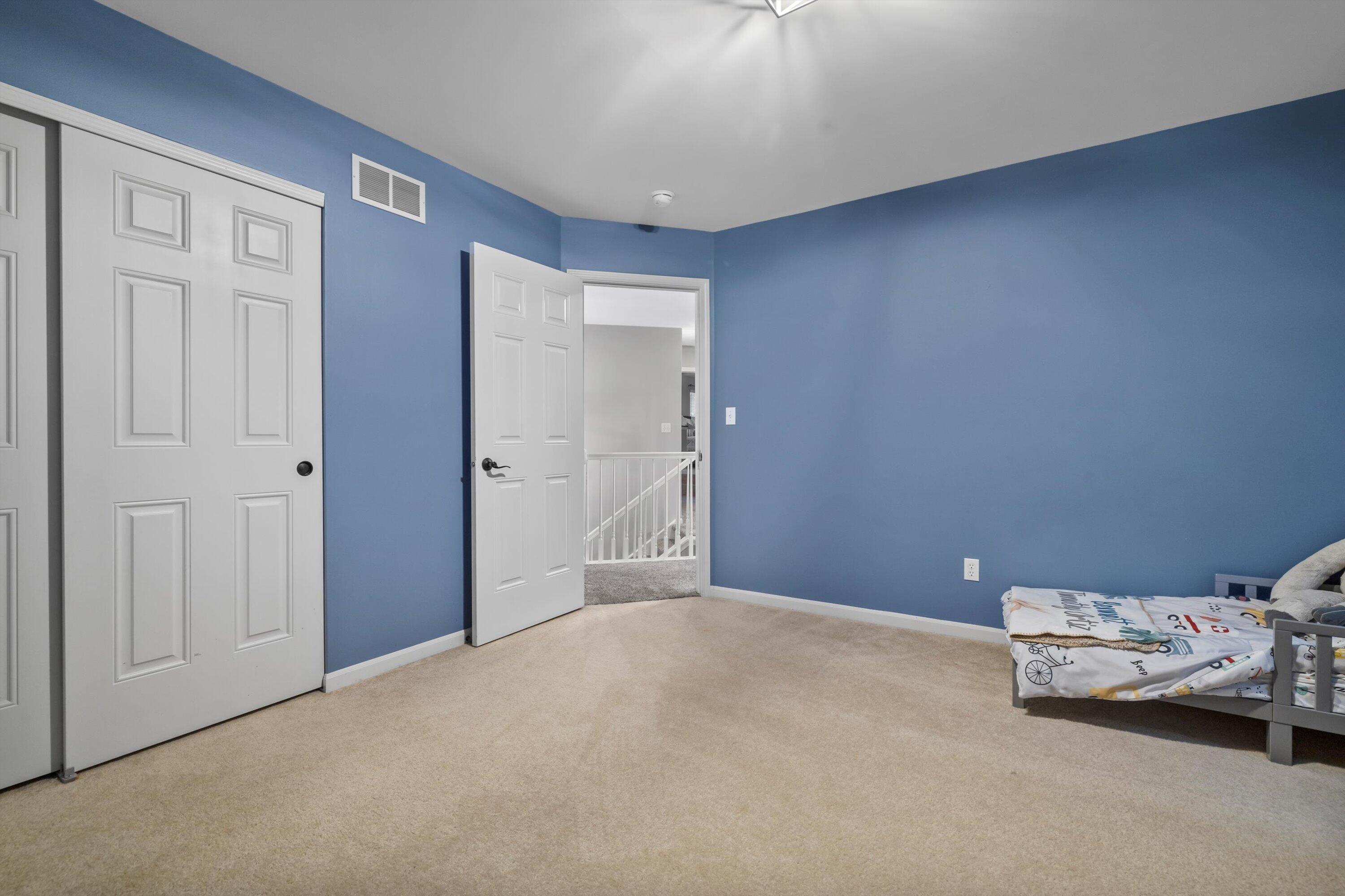 Kenosha, Wisconsin 53142, United States, 5 Bedrooms Bedrooms, ,4 BathroomsBathrooms,Residential,Active,192950