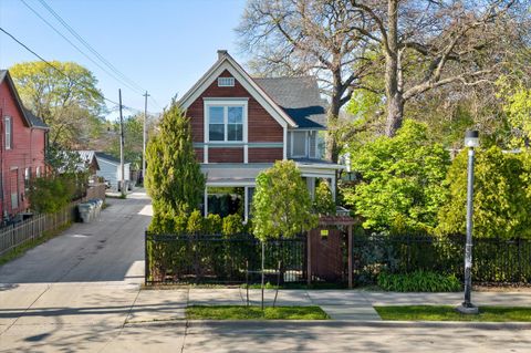 Photo of 620 E Center St, Milwaukee, WI 53212 (MLS # 1917299)