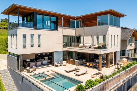 Photo of 801 E Reservoir Ave, Milwaukee, WI 53212 (MLS # 1918151)