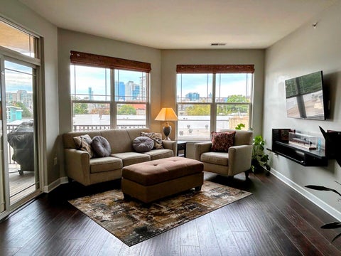 Photo of 1619 N Farwell Ave, Milwaukee, WI 53202 (MLS # 1981353)