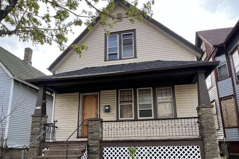 Photo of 2355 N 20th St, Milwaukee, WI 53206 (MLS # 1966732)
