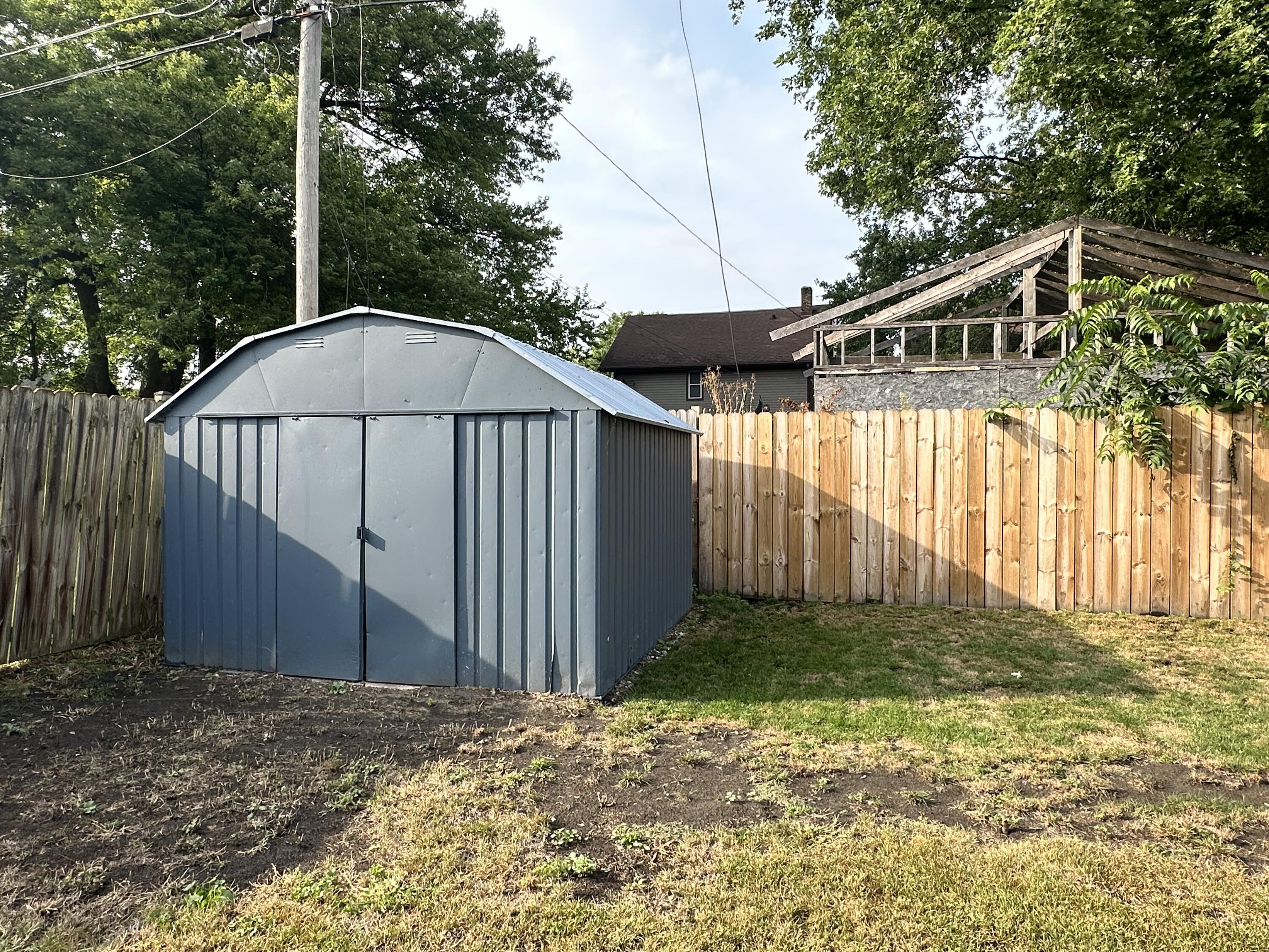 Mount Pleasant, Wisconsin 53403, United States, 4 Bedrooms Bedrooms, ,2 BathroomsBathrooms,Residential,Pending,203580