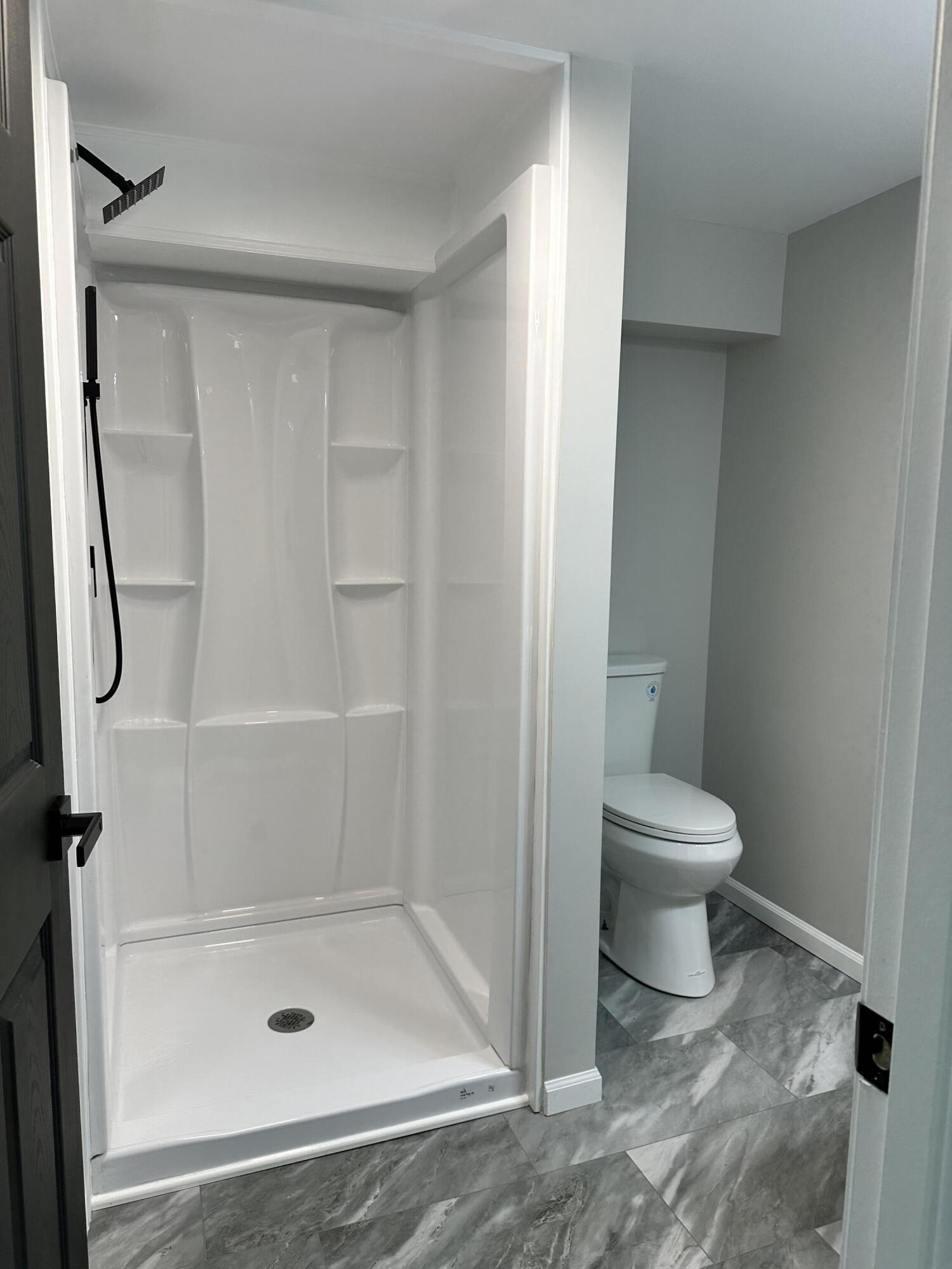 Mount Pleasant, Wisconsin 53403, United States, 4 Bedrooms Bedrooms, ,2 BathroomsBathrooms,Residential,Pending,203580