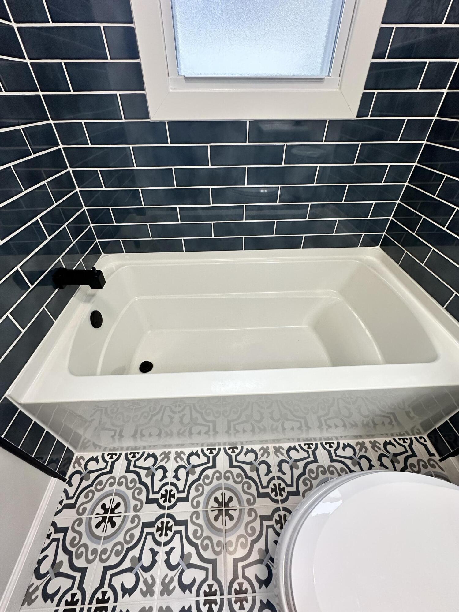 Mount Pleasant, Wisconsin 53403, United States, 4 Bedrooms Bedrooms, ,2 BathroomsBathrooms,Residential,Pending,203580