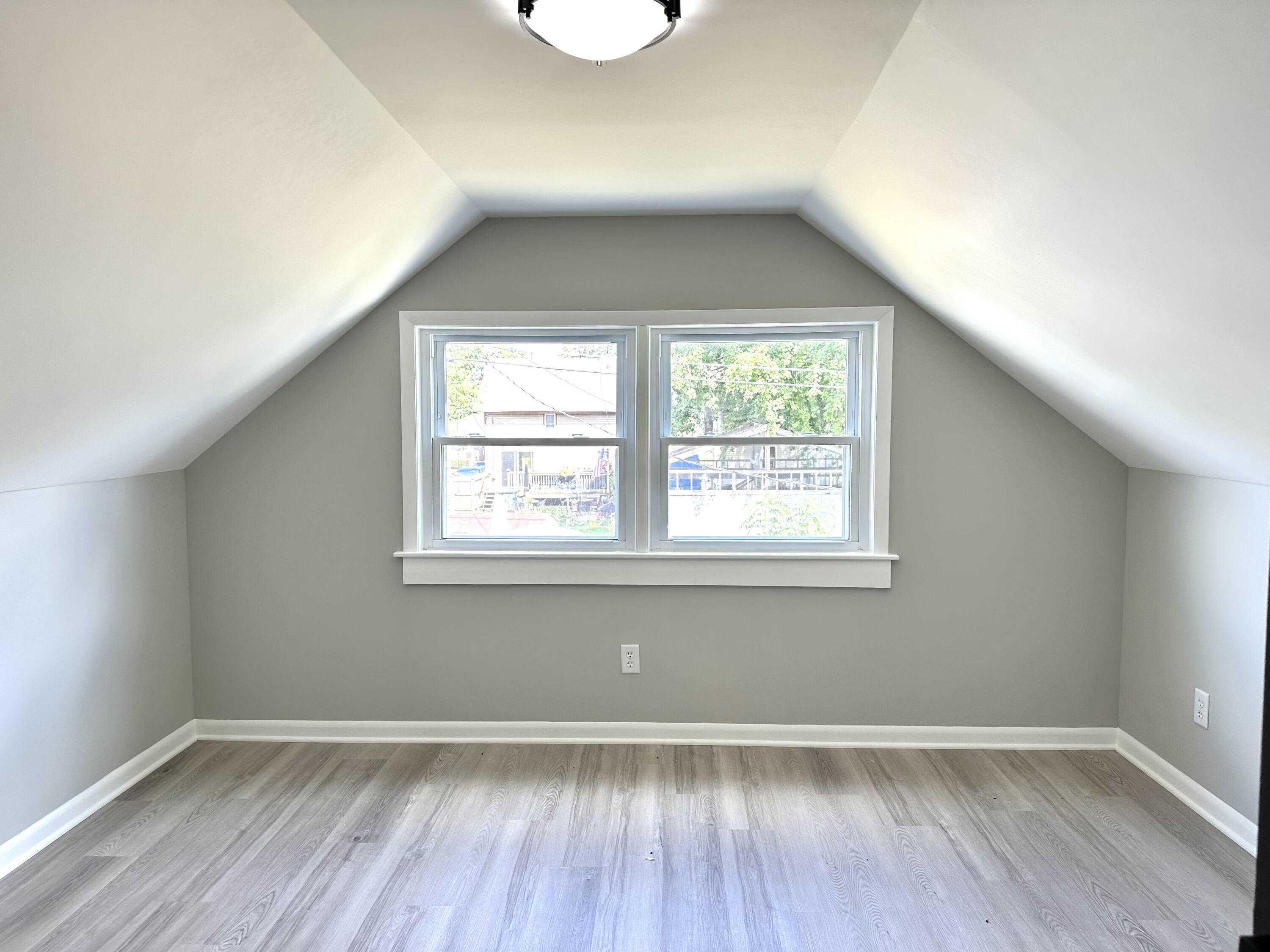 Mount Pleasant, Wisconsin 53403, United States, 4 Bedrooms Bedrooms, ,2 BathroomsBathrooms,Residential,Pending,203580