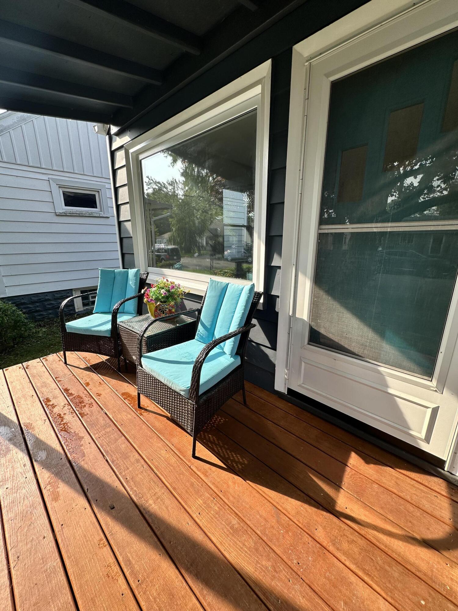 Mount Pleasant, Wisconsin 53403, United States, 4 Bedrooms Bedrooms, ,2 BathroomsBathrooms,Residential,Pending,203580