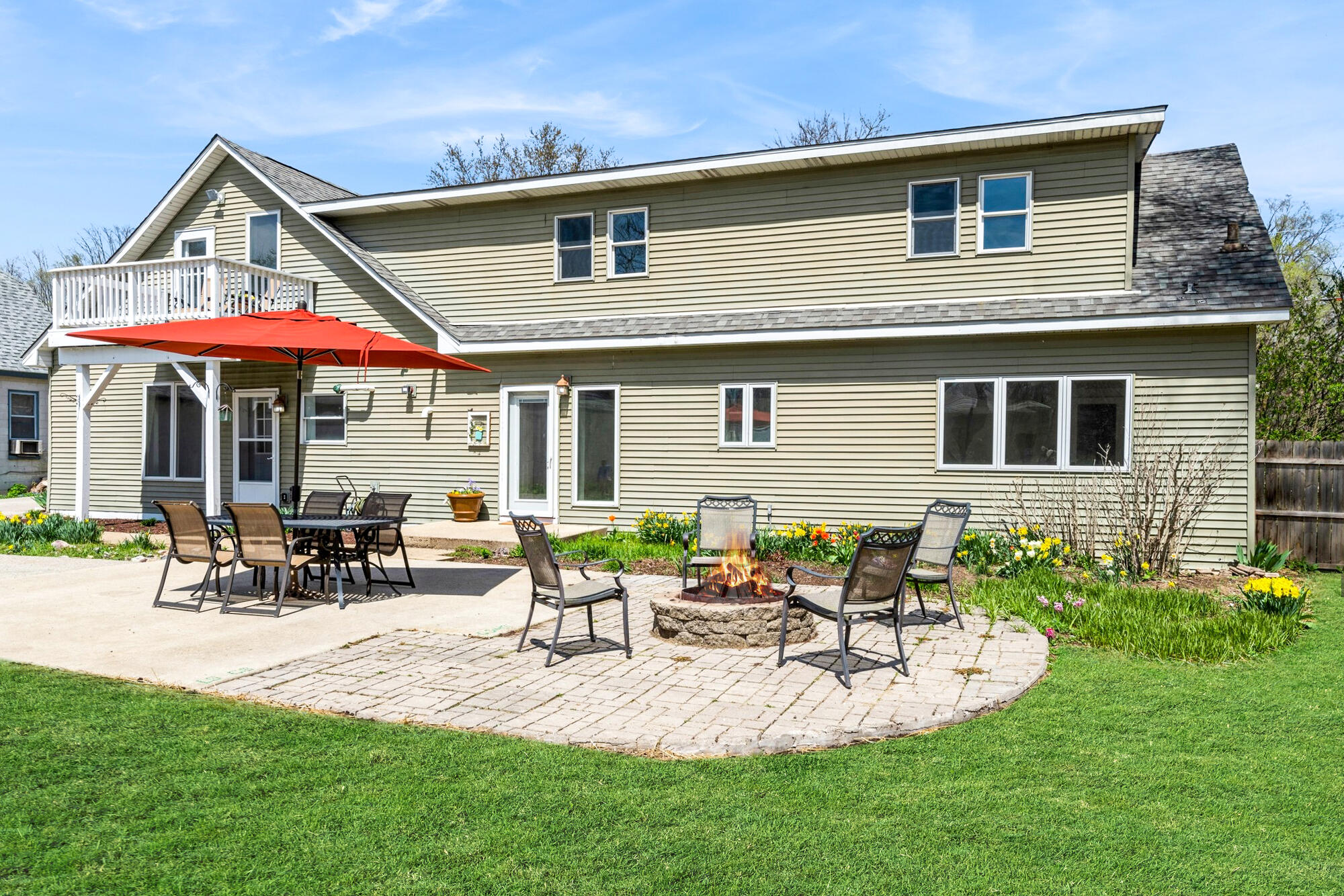 Randall, Wisconsin 53105, United States, 3 Bedrooms Bedrooms, ,2 BathroomsBathrooms,Residential,Active,147310