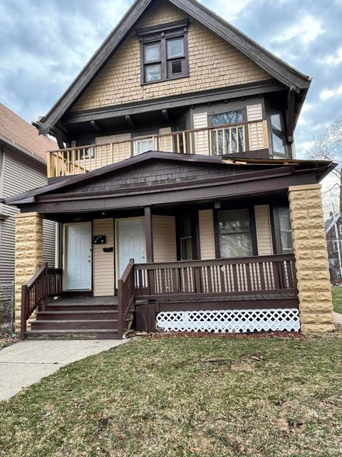 Photo of 2432-2434 N 39th St, Milwaukee, WI 53210 (MLS # 1955063)