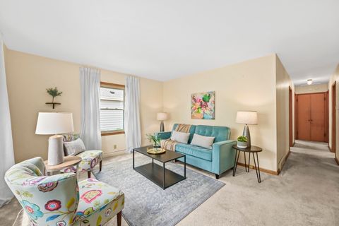 Photo of 4642 N 101st St, Wauwatosa, WI 53225 (MLS # 1962370)