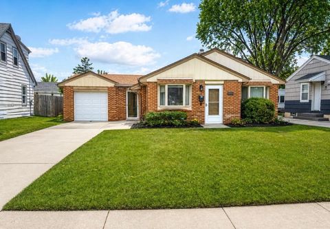 Photo of 2187 S 98th St, West Allis, WI 53227 (MLS # 1963924)