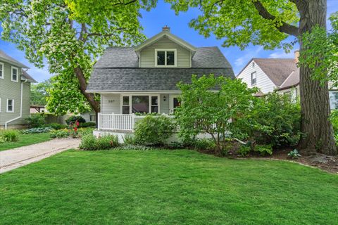 Photo of 307 S 62nd St, Milwaukee, WI 53214 (MLS # 1967755)