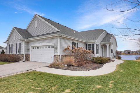 Photo of N53W35192 Lighthouse Ln, Oconomowoc, WI 53066 (MLS # 1953933)