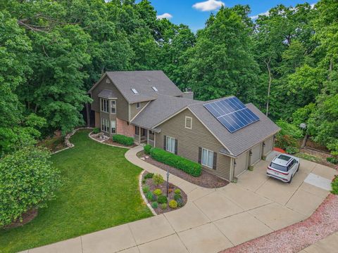 Photo of 3532 S 121st Ct, Greenfield, WI 53228 (MLS # 1966553)