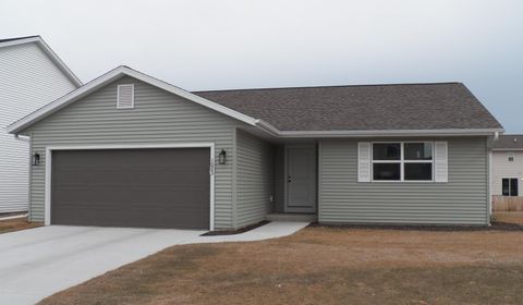 Photo of 1023 McNish Ct, Sheboygan Falls, WI 53085 (MLS # 1952006)