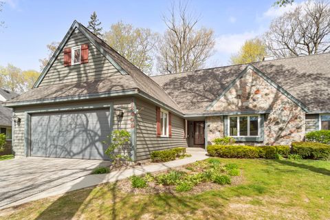 Photo of 12409 N Golf Dr, Mequon, WI 53092 (MLS # 1961864)