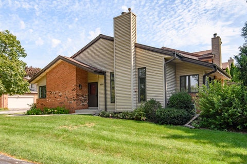 Photo of 880 Pilgrim Pkwy, Elm Grove, WI 53122 (MLS # 1978823)