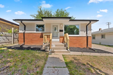 Photo of 426 S 92nd St, Milwaukee, WI 53214 (MLS # 1965892)
