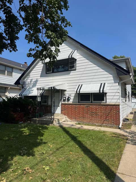 Photo of 5708 N 97th St, Milwaukee, WI 53225 (MLS # 1977477)