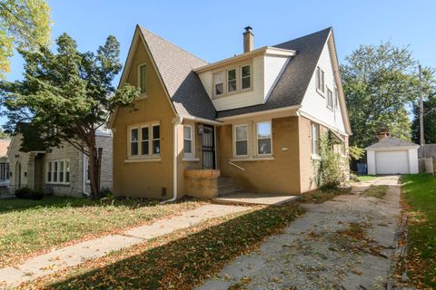 2948 N 56th St, Milwaukee, WI 53210 - #: 1938747