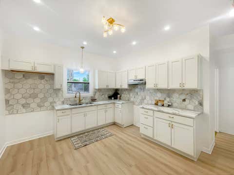 Photo of 1431 N 22nd St, Milwaukee, WI 53205 (MLS # 1975804)