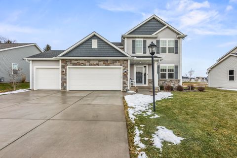 Photo of 1084 Spruce Ct, Oconomowoc, WI 53066 (MLS # 1947125)