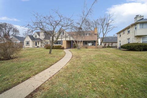 Photo of 2020 Menomonee River Pkwy, Wauwatosa, WI 53226 (MLS # 1950969)