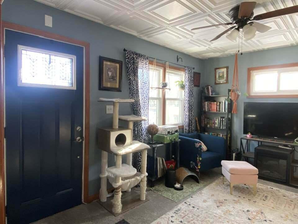 West Allis, Wisconsin 53214, United States, 3 Bedrooms Bedrooms, ,2 BathroomsBathrooms,Residential,Pending,14571