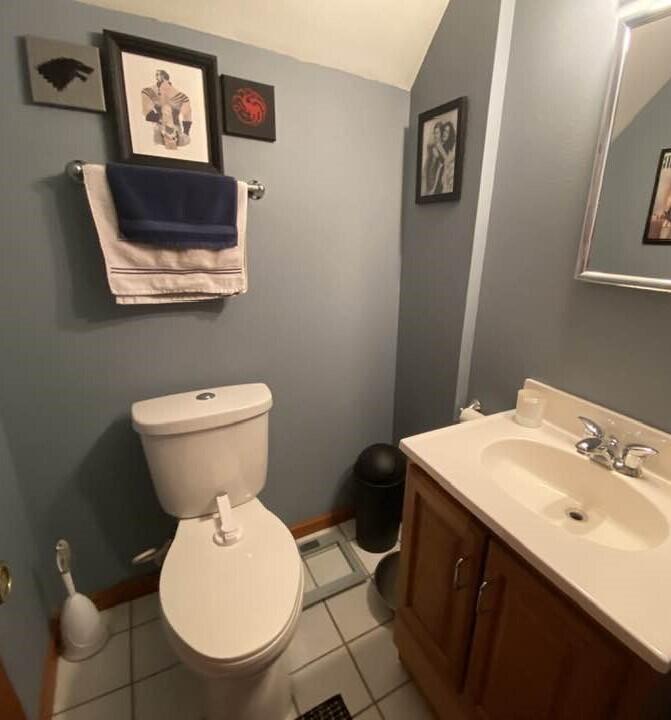 West Allis, Wisconsin 53214, United States, 3 Bedrooms Bedrooms, ,2 BathroomsBathrooms,Residential,Pending,14571
