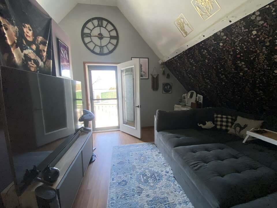 West Allis, Wisconsin 53214, United States, 3 Bedrooms Bedrooms, ,2 BathroomsBathrooms,Residential,Pending,14571