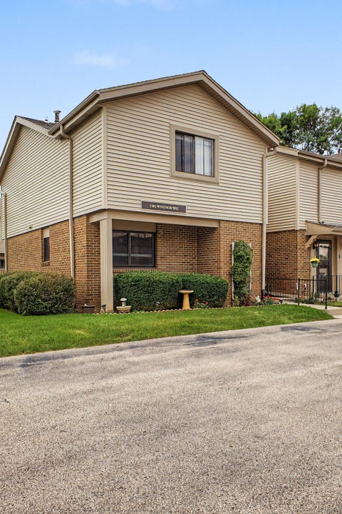 Photo of 1505 Windsor Way, Mount Pleasant, WI 53406 (MLS # 1978958)