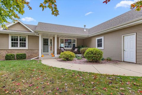 Photo of 744 Ojibwe Path, Kewaskum, WI 53040 (MLS # 1939660)