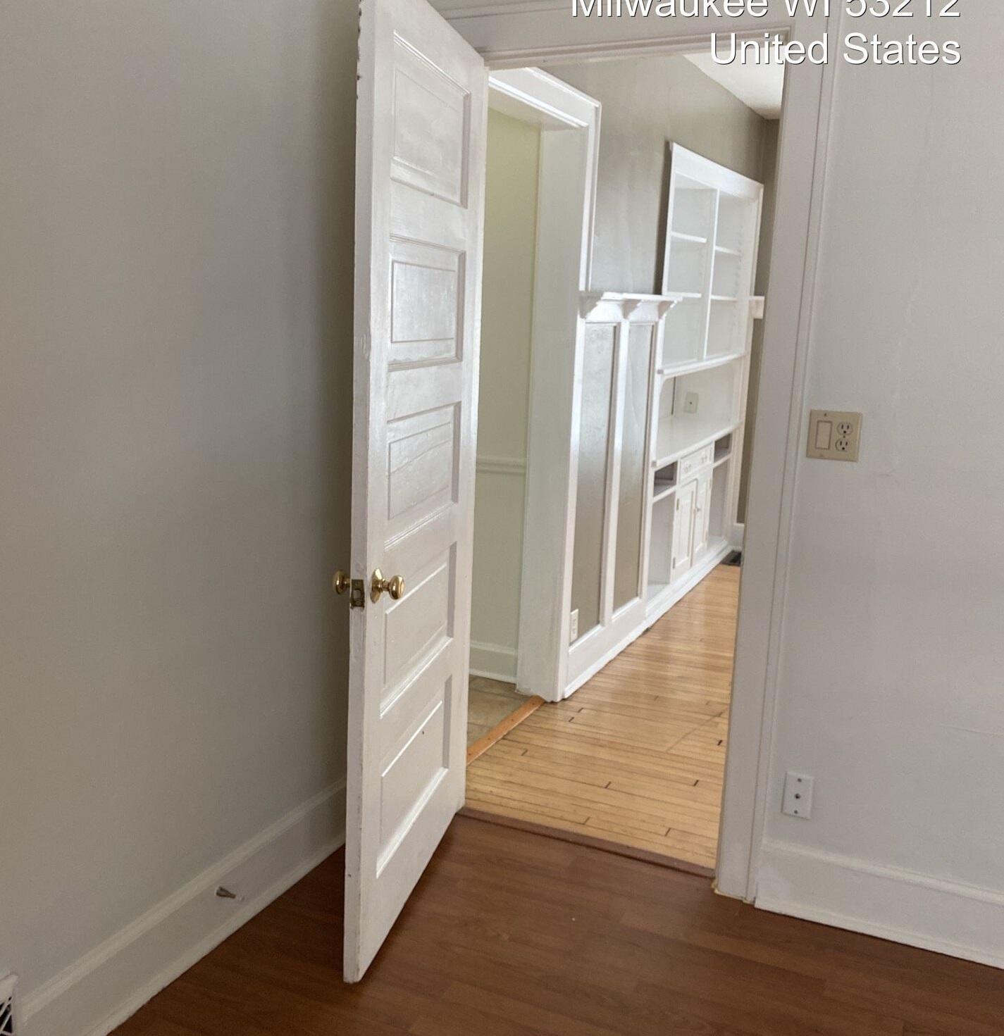 Milwaukee, Wisconsin 53212, United States, 4 Bedrooms Bedrooms, ,1 BathroomBathrooms,Residential,Active,187838