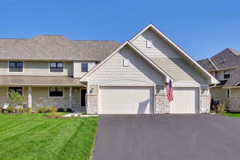 Photo of 694 Eagleton Dr, Geneva, WI 53147 (MLS # 1973319)