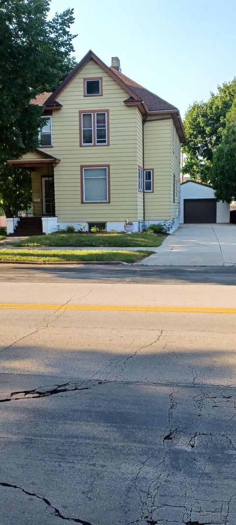 Photo of 1416 Pennsylvania Ave, Sheboygan, WI 53081 (MLS # 1958715)