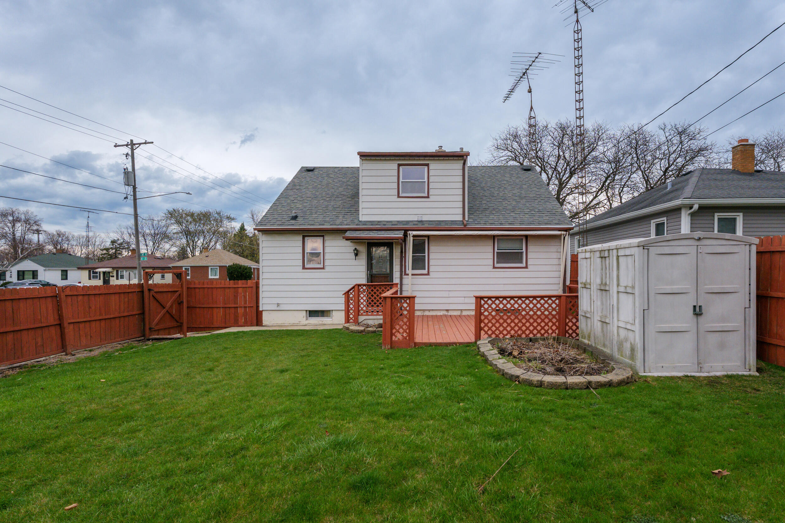 Kenosha, Wisconsin 53142, United States, 3 Bedrooms Bedrooms, ,2 BathroomsBathrooms,Residential,Pending,117065